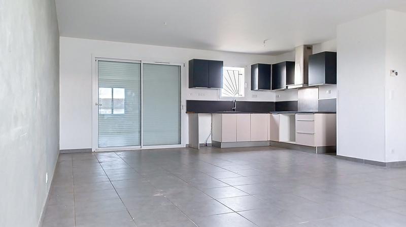 Maison - 95 m² - 5 pièces