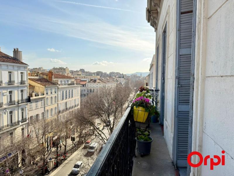 Appartement - 128 m² - 5 pièces