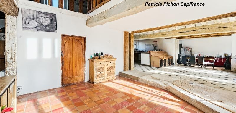 Maison - 308 m² - 14 pièces