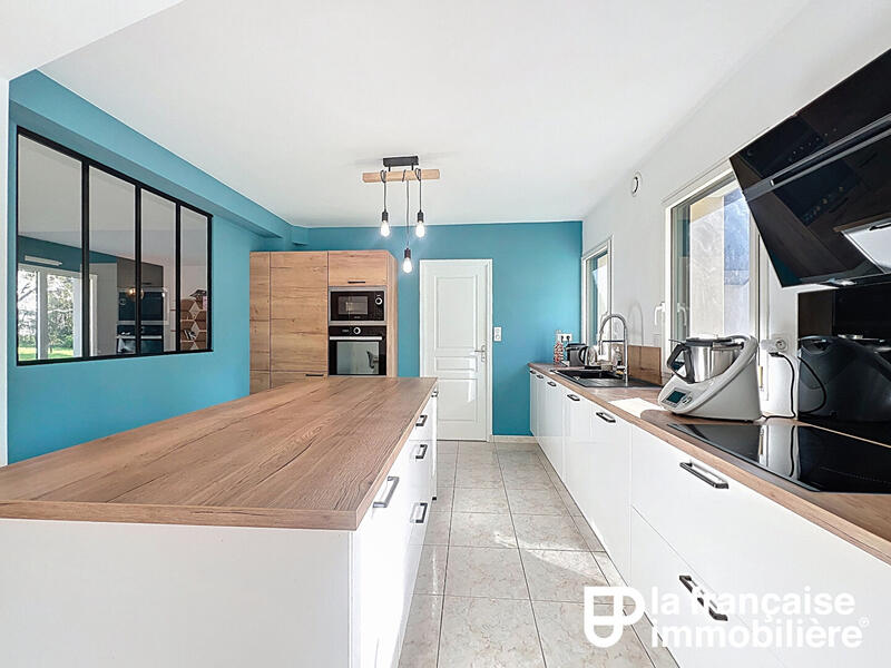 Maison - 170 m² - 6 pièces