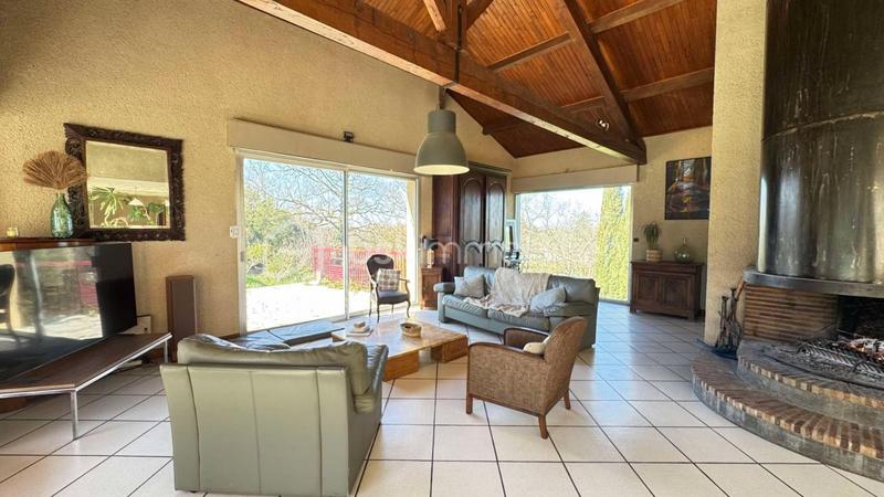 Maison d'architecte - 300 m² - 9 pièces