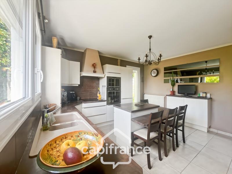 Maison - 166 m² - 7 pièces