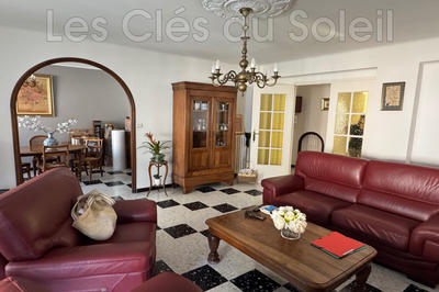 Appartement - 92 m² - 5 pièces