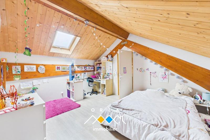 Maison - 206 m² - 7 pièces