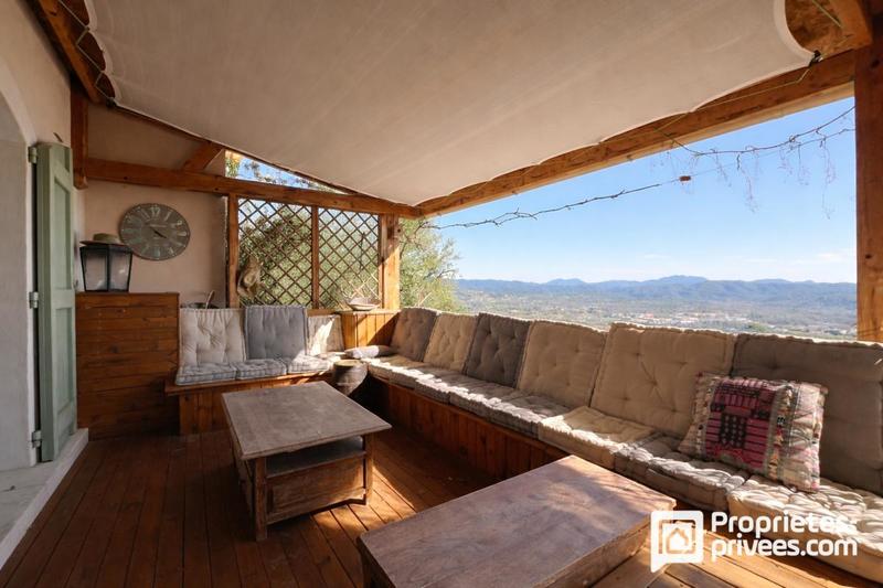 Maison - 214 m² - 6 pièces