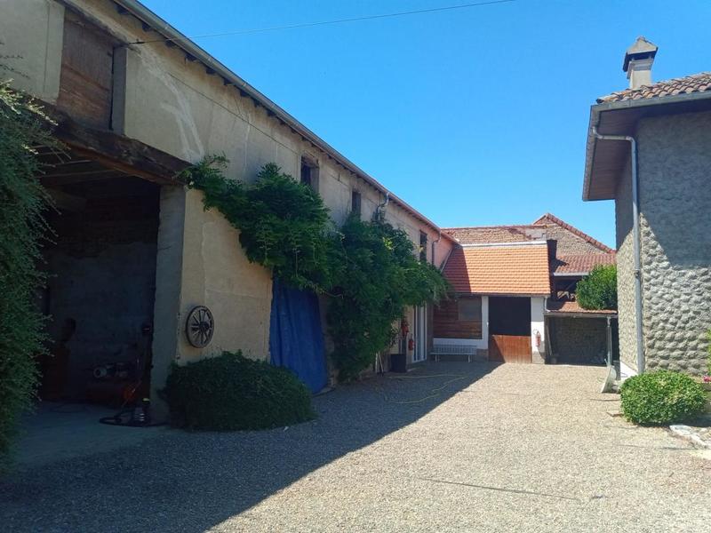 Maison - 245 m² - 6 pièces