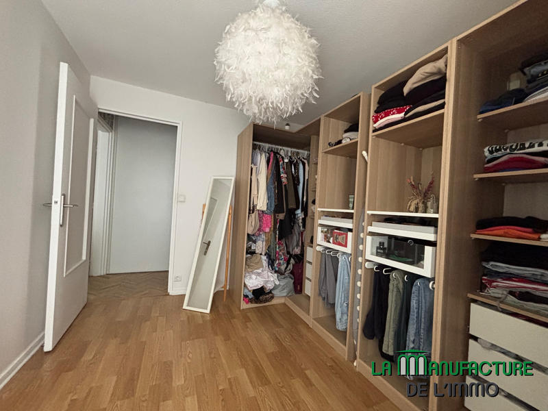 Duplex - 111 m² - 5 pièces