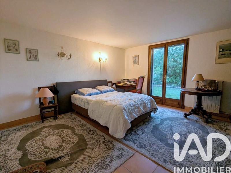 Maison - 209 m² - 8 pièces