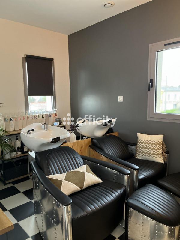 Immeuble - 140 m² - 8 pièces