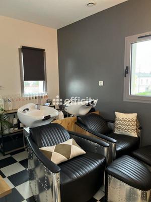 Immeuble - 140 m² - 8 pièces