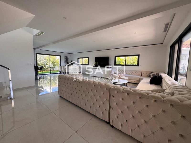 Maison - 142 m² - 6 pièces