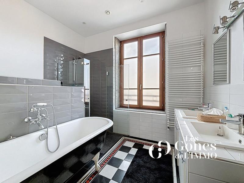 Maison de ville - 135 m² - 5 pièces