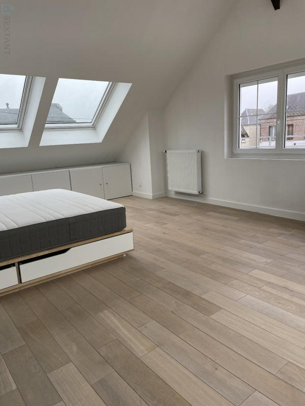 Maison - 247 m² - 11 pièces