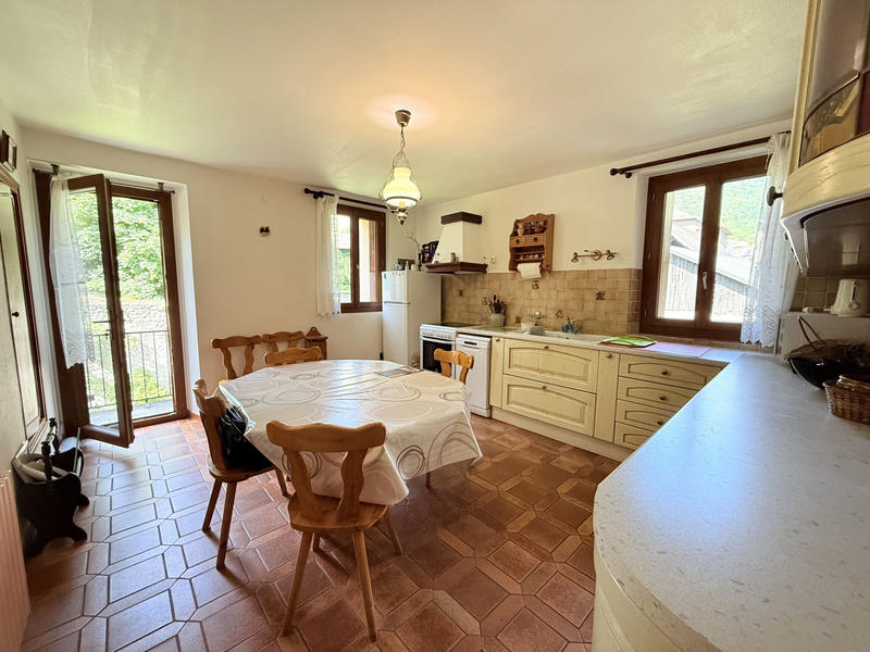 Maison - 175 m² - 6 pièces