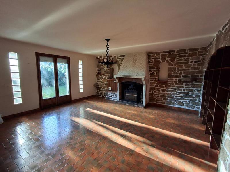 Maison - 130 m² - 9 pièces