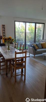 Chambre - 14 m² - 1 pièce