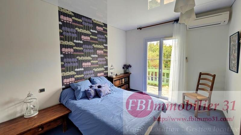 Demeure - 170 m² - 6 pièces