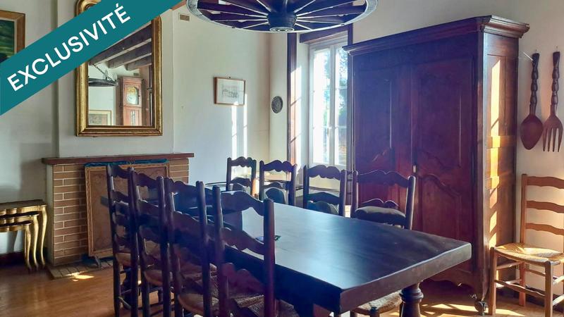 Maison de maîtres - 211 m² - 9 pièces