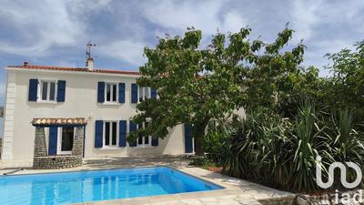 Maison - 317 m² - 8 pièces