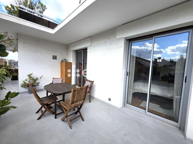 Appartement - 110 m² - 5 pièces