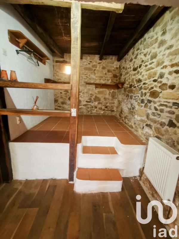 Maison - 210 m² - 3 pièces