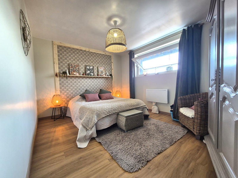 Maison - 215 m² - 5 pièces