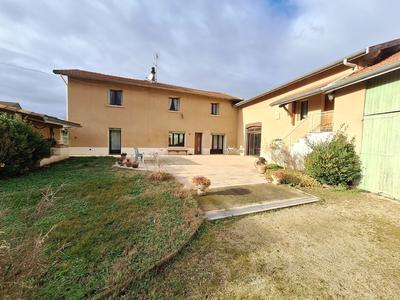 Maison - 280 m² - 10 pièces