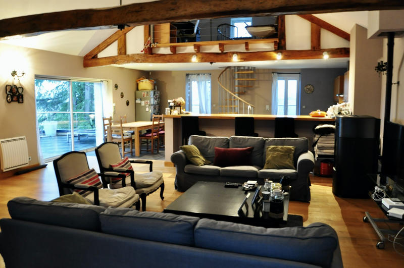 Maison contemporaine - 340 m² - 8 pièces