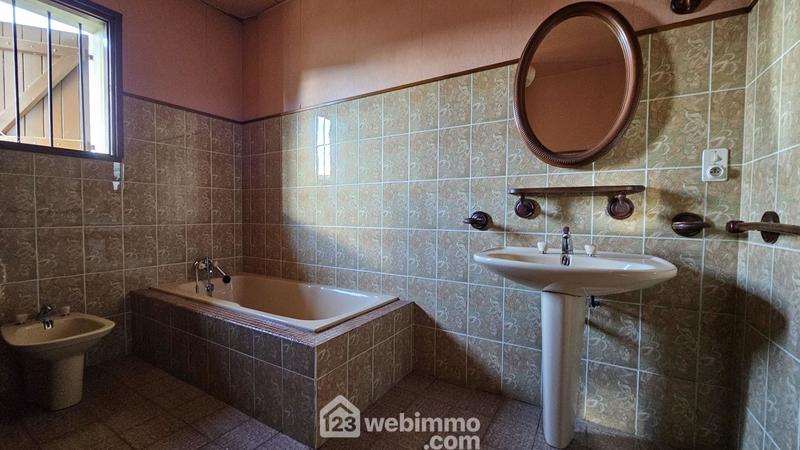 Maison - 193 m² - 7 pièces