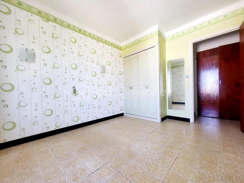 Maison - 180 m² - 7 pièces