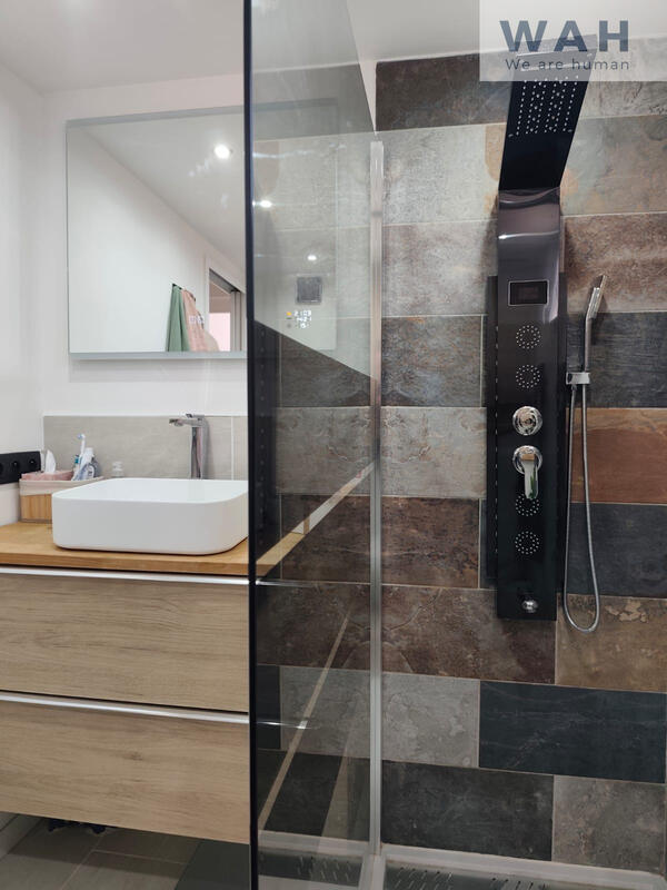 Maison - 99 m² - 5 pièces