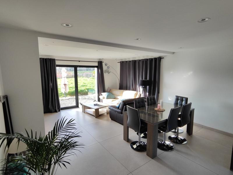 Maison - 95 m² - 5 pièces