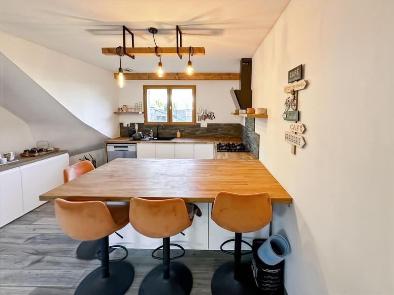 Maison - 100 m² - 5 pièces