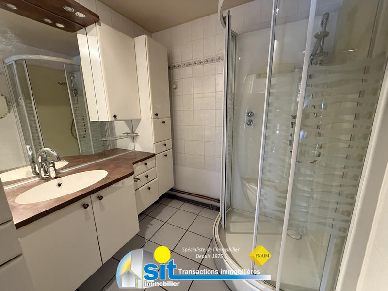 Appartement - 75 m² - 3 pièces