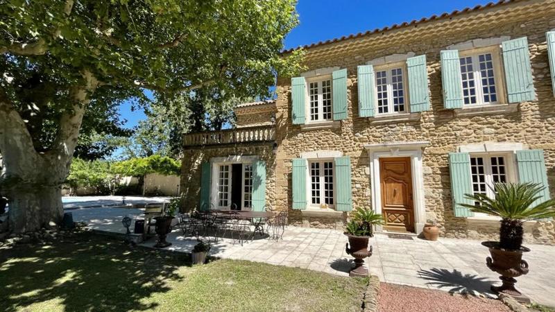 Propriété - 400 m² - 15 pièces