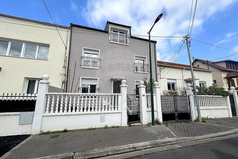 Maison - 168 m² - 6 pièces