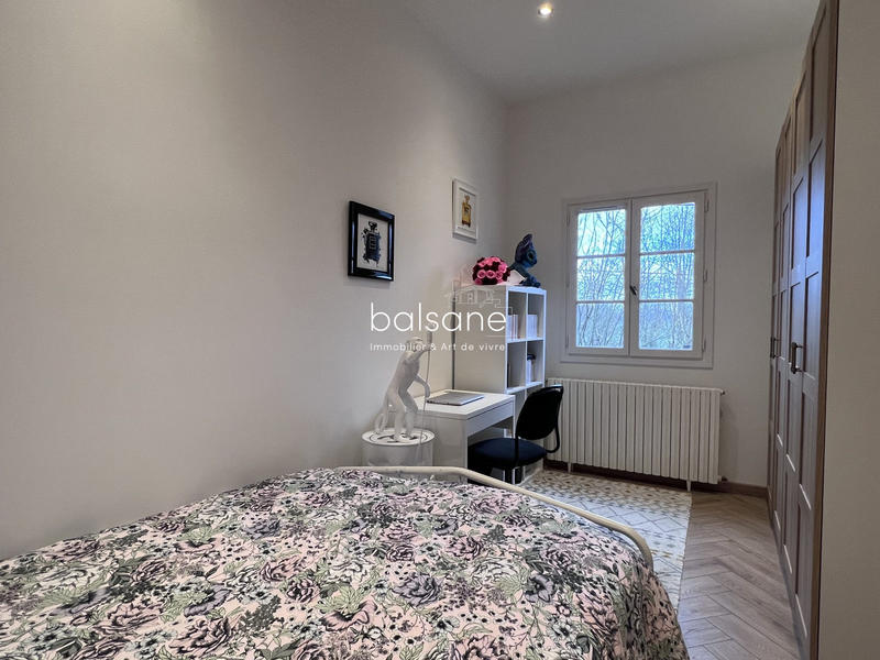 Maison - 316 m² - 10 pièces