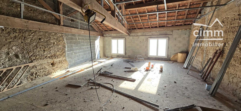 Maison - 100 m² - 2 pièces