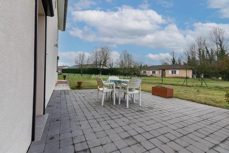 Maison - 160 m² - 5 pièces