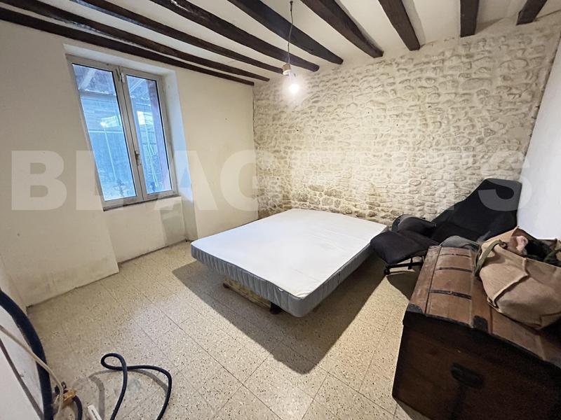 Maison - 250 m² - 8 pièces