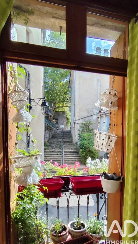 Appartement - 92 m² - 5 pièces