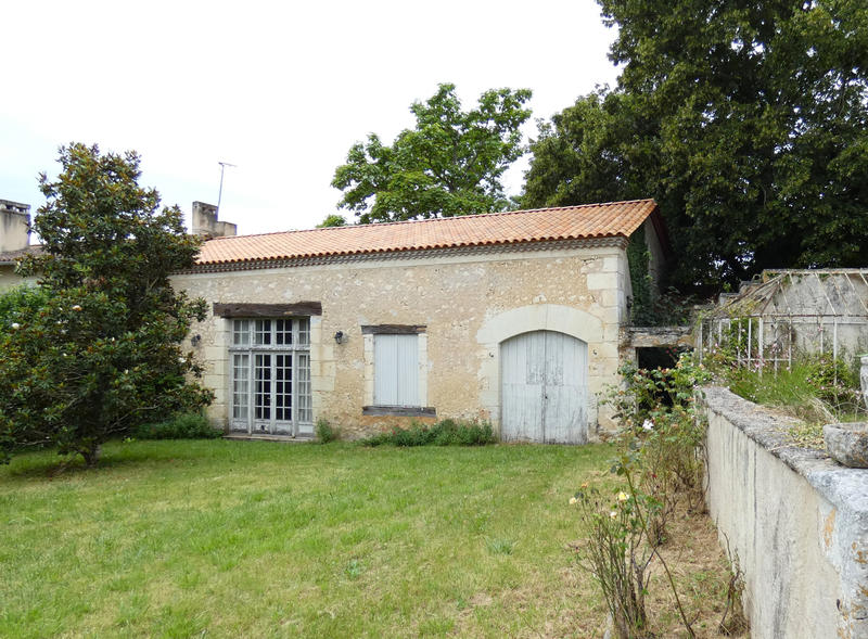 Maison - 513 m² - 15 pièces