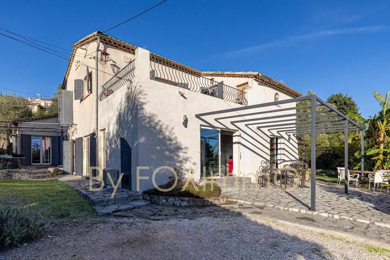 Villa - 195 m² - 8 pièces