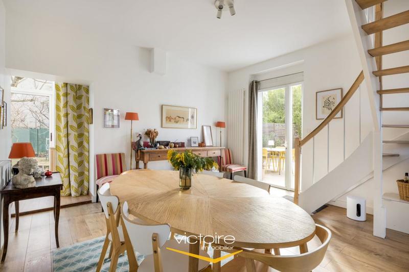 Maison - 192 m² - 6 pièces