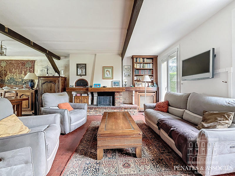 Maison - 140 m² - 5 pièces