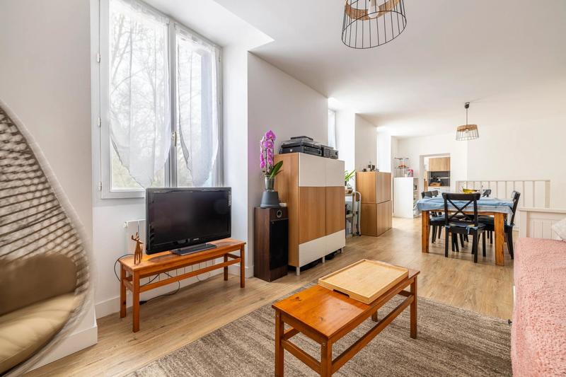 Appartement - 82 m² - 5 pièces