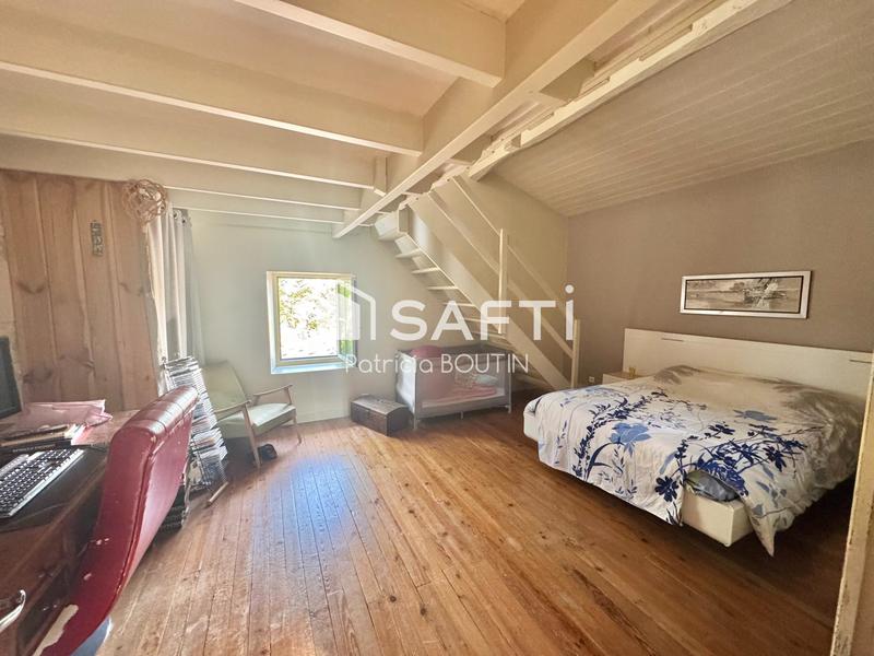 Maison - 265 m² - 8 pièces