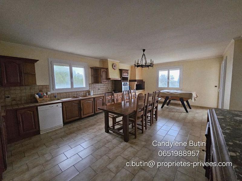 Villa - 213 m² - 7 pièces