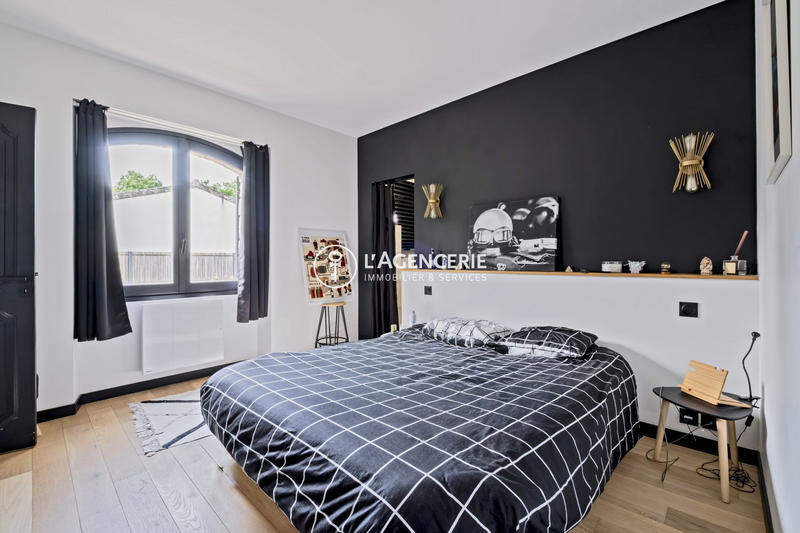 Maison ancienne - 265 m² - 7 pièces