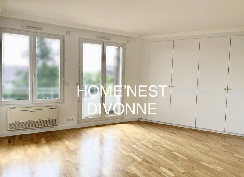 Appartement - 100 m² - 3 pièces